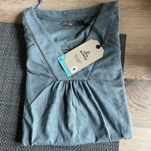 prAna Novelle shirt sleeve top new! Medium